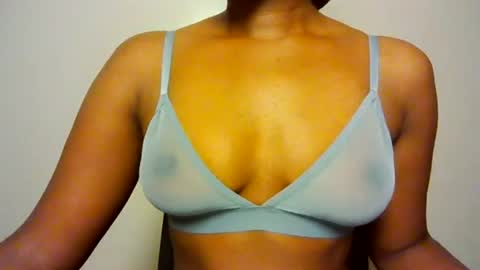 Snapshot of gada_charm chatting on 5, 7, 2026 Gada online show from 5, 7, 2026