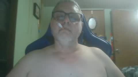 Snapshot of gadude45 chatting on 23, 10, 2025 gadude45 online show from 23, 10, 2025