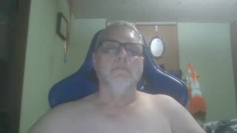 Snapshot of gadude45 chatting on 25, 10, 2025 gadude45 online show from 25, 10, 2025