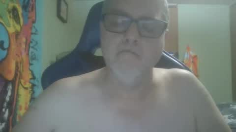 Snapshot of gadude45 chatting on 7, 11, 2025 gadude45 online show from 7, 11, 2025