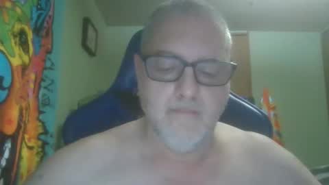 Snapshot of gadude45 chatting on 21, 11, 2025 gadude45 online show from 21, 11, 2025