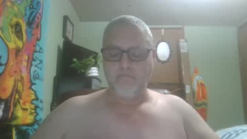 Snapshot of gadude45 chatting on 28, 3, 2026 gadude45 online show from 28, 3, 2026
