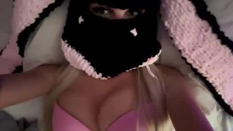 Feetbaabe online show from 1, 6, 2026