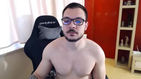 GangstaLover online show from 17, 4, 2026