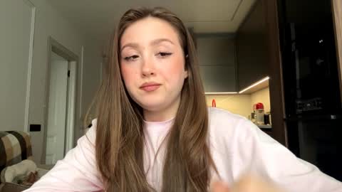 Mia  or just Mi online show from 8, 4, 2026