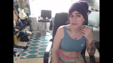 Snapshot of garthvoncoole chatting on 17, 11, 2025 HarperxLotus online show from 17, 11, 2025