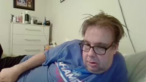 Snapshot of garyg930 chatting on 11, 1, 2025 Gary online show from 11, 1, 2025