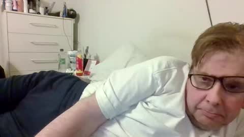 Snapshot of garyg930 chatting on 10, 3, 2025 Gary online show from 10, 3, 2025