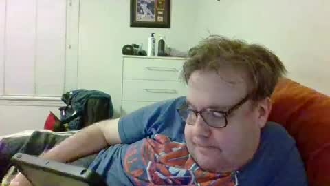 Snapshot of garyg930 chatting on 12, 7, 2026 Gary online show from 12, 7, 2026
