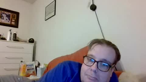Snapshot of garyg930 chatting on 19, 7, 2026 Gary online show from 19, 7, 2026