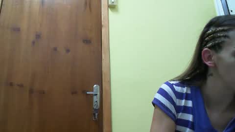 Snapshot of gauchabrasileira chatting on 22, 12, 2024 Monique online show from 22, 12, 2024