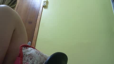 Snapshot of gauchabrasileira chatting on 2, 1, 2025 Monique online show from 2, 1, 2025