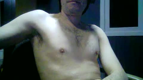 Snapshot of gauchors21 chatting on 19, 10, 2025 gauchors21 online show from 19, 10, 2025