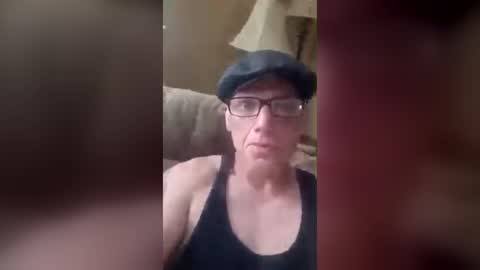 Snapshot of gavingooning chatting on 3, 7, 2026 gavingooning online show from 3, 7, 2026