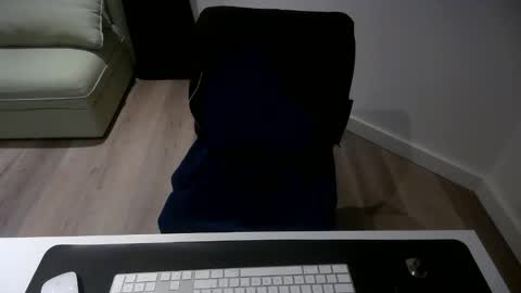 gaycut9093 online show from 21, 2, 2026