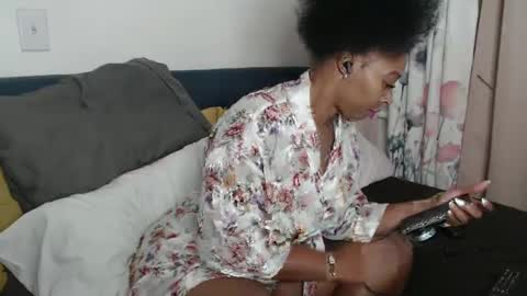 The Empress online show from 17, 9, 2025