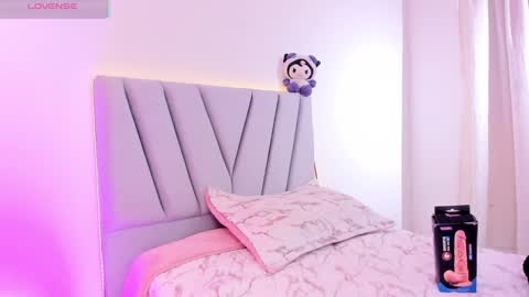 Snapshot of gemma_petite chatting on 20, 11, 2025 Gemma online show from 20, 11, 2025