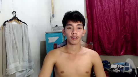 Snapshot of gentlemanlustx chatting on 1, 3, 2026 Rayl online show from 1, 3, 2026