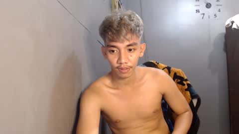 Snapshot of gentlemanlustx chatting on 6, 6, 2026 Rayl online show from 6, 6, 2026