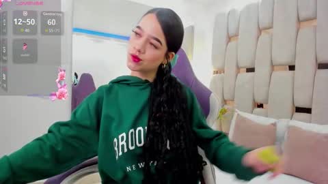 Snapshot of georgina_kloss chatting on 12, 2, 2026 Georgina Kloss online show from 12, 2, 2026