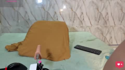 Snapshot of georgis__ chatting on 4, 10, 2025 Georgina  online show from 4, 10, 2025