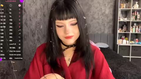 EmelyWoodes online show from 2, 6, 2026
