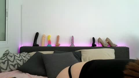 Nadine online show from 3, 2, 2025