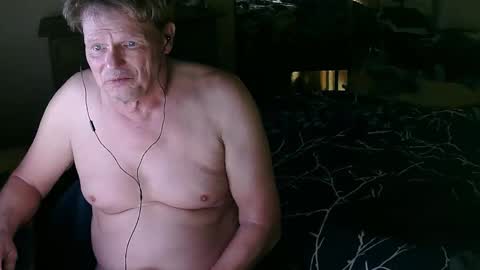 Snapshot of gethyn chatting on 11, 3, 2025 Gethyn online show from 11, 3, 2025