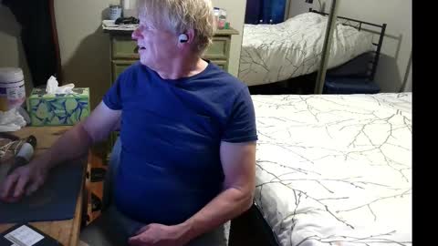 Snapshot of gethyn chatting on 12, 10, 2025 Gethyn online show from 12, 10, 2025