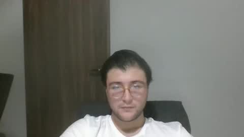 Snapshot of ghardh3 chatting on 30, 10, 2025 ghardh3 online show from 30, 10, 2025