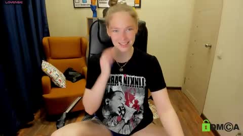 Snapshot of ghostly_temptation chatting on 30, 4, 2026 Sweety online show from 30, 4, 2026