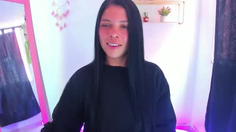 giaaaa   online show from 25, 2, 2026