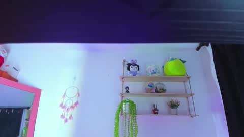 giaaaa   online show from 3, 3, 2026