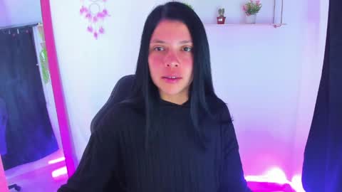 giaaaa   online show from 13, 4, 2026