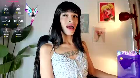 Gia  Please help me with your thumbs up its important   online show from 17, 6, 2026
