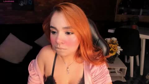 Snapshot of giabrook chatting on 11, 10, 2025 Gia online show from 11, 10, 2025