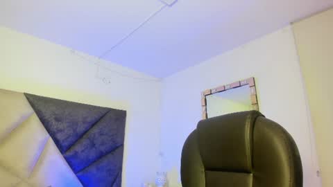 Snapshot of giafu chatting on 22, 6, 2026 Gia online show from 22, 6, 2026