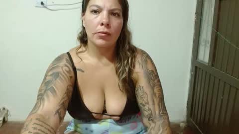 Snapshot of giannaswift chatting on 15, 12, 2025 Gianna.. online show from 15, 12, 2025