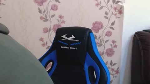 Snapshot of gianni_lion chatting on 2, 3, 2026 Gianni online show from 2, 3, 2026