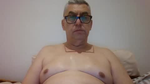 Snapshot of gigi1970 chatting on 25, 12, 2024 gigi1970 online show from 25, 12, 2024