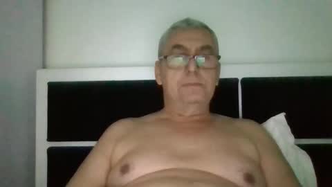 Snapshot of gigi1970 chatting on 1, 11, 2025 gigi1970 online show from 1, 11, 2025