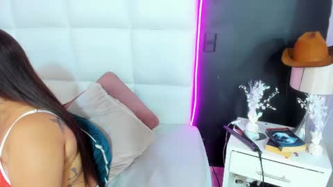 Gigi  online show from 15, 7, 2026