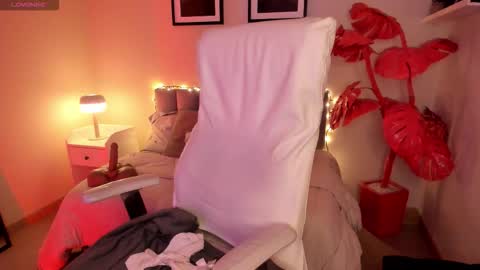 Snapshot of gigi_strawberry chatting on 12, 2, 2026 GIGI online show from 12, 2, 2026