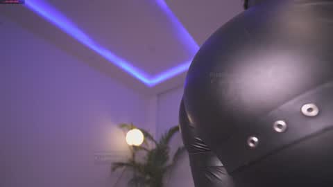 Snapshot of gigi_ulala chatting on 25, 1, 2025 80 off in my OF gigipriv  online show from 25, 1, 2025