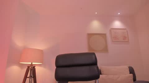 Snapshot of gigilee_ chatting on 6, 12, 2024 GIGI online show from 6, 12, 2024