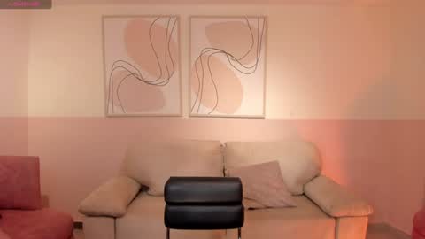 Snapshot of gigilee_ chatting on 30, 12, 2024 GIGI online show from 30, 12, 2024