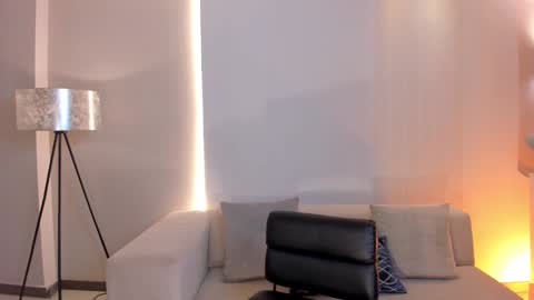 Snapshot of gigilee_ chatting on 30, 1, 2025 GIGI online show from 30, 1, 2025