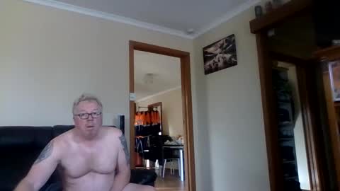 gimmmieoooo online show from 16, 5, 2026