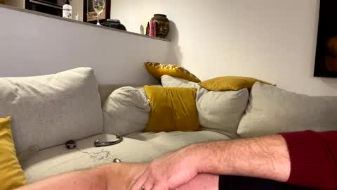 gin juicey online show from 13, 1, 2025