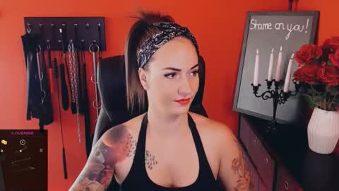 Snapshot of gina_hotlick chatting on 18, 9, 2025 gina_hotlick online show from 18, 9, 2025